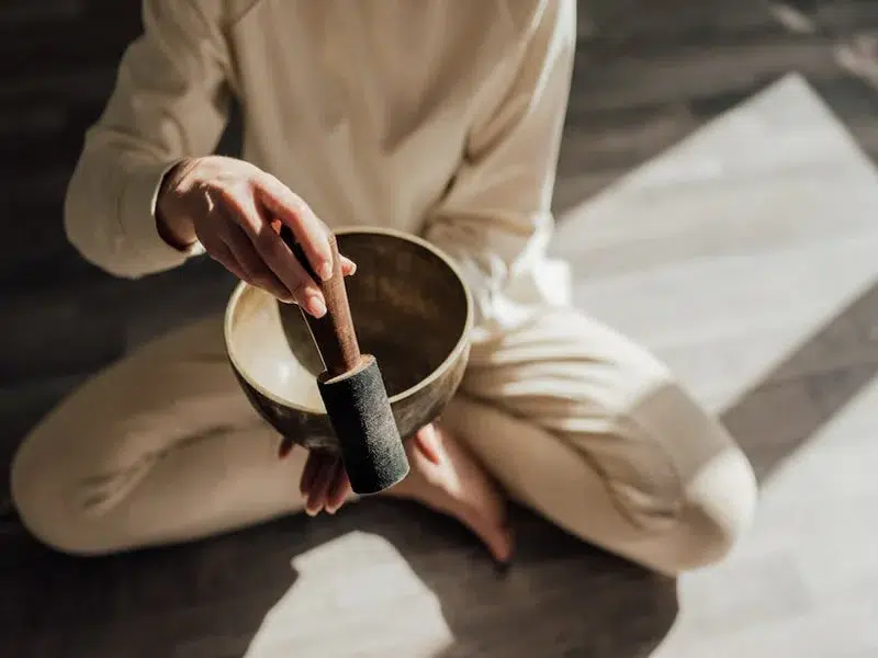 How to use singing bowls for sleeping