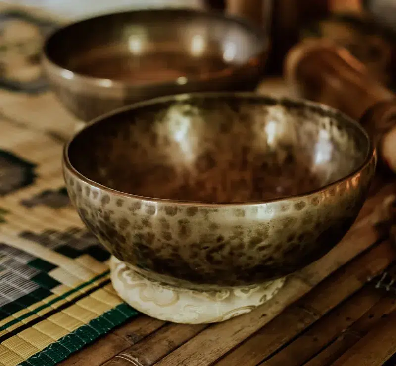 what are singing bowls used for