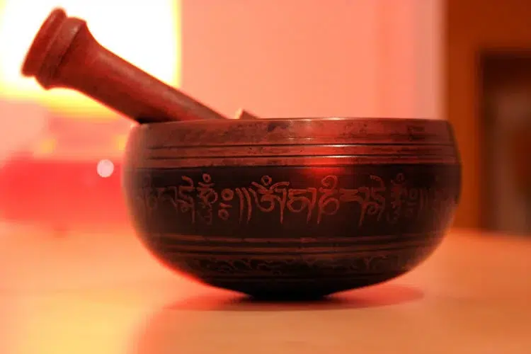 c note singing bowl meaning and interpretation